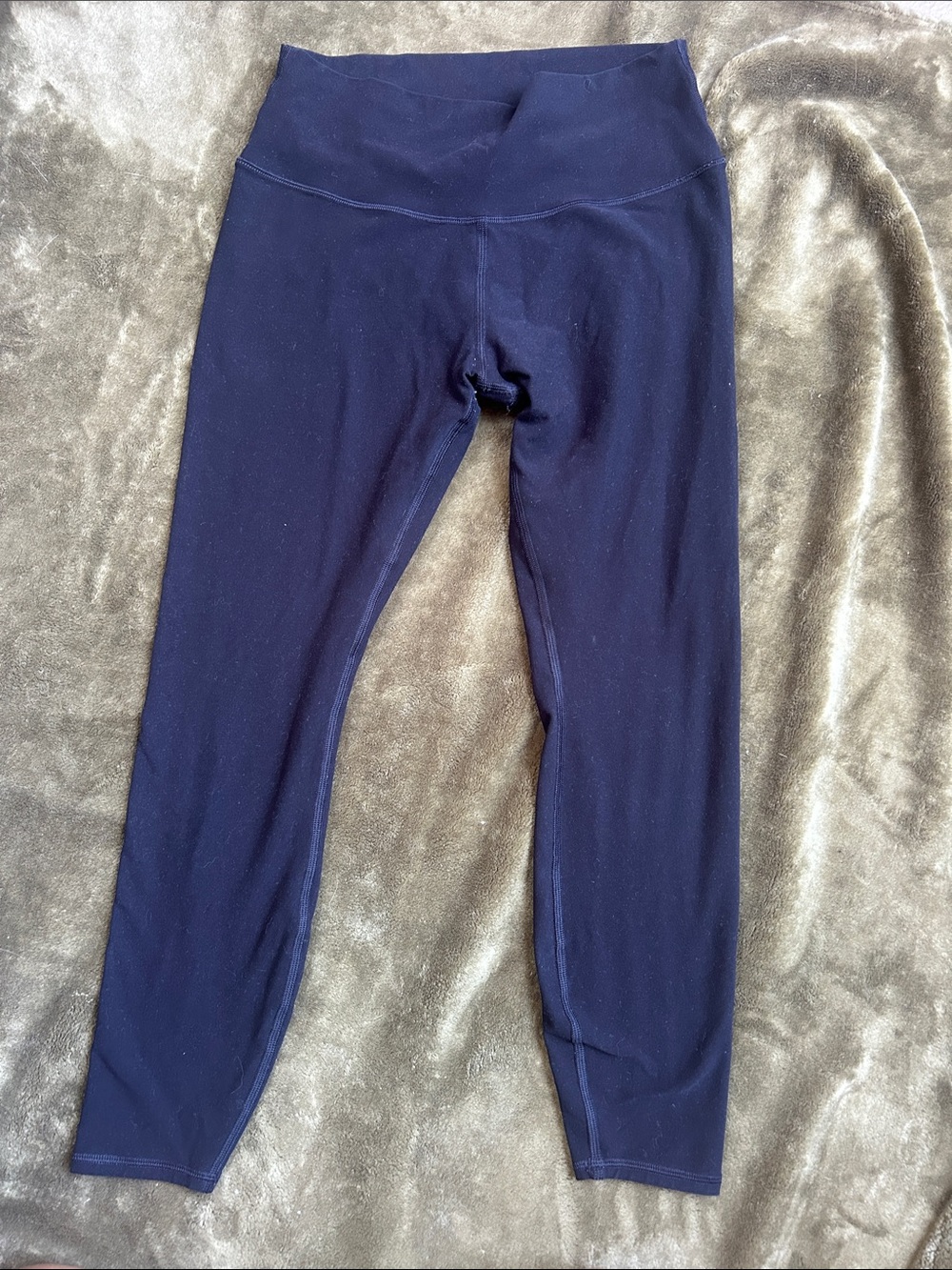 Alo leggings medium